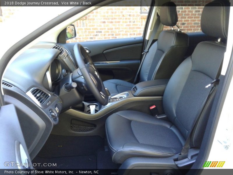 Vice White / Black 2018 Dodge Journey Crossroad
