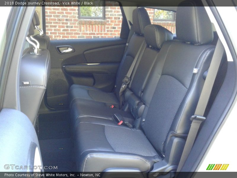 Vice White / Black 2018 Dodge Journey Crossroad