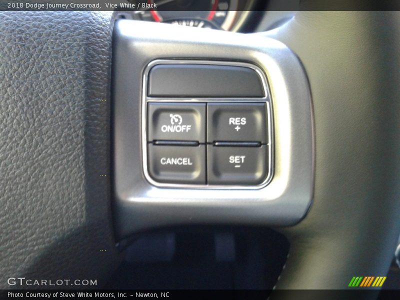 Vice White / Black 2018 Dodge Journey Crossroad