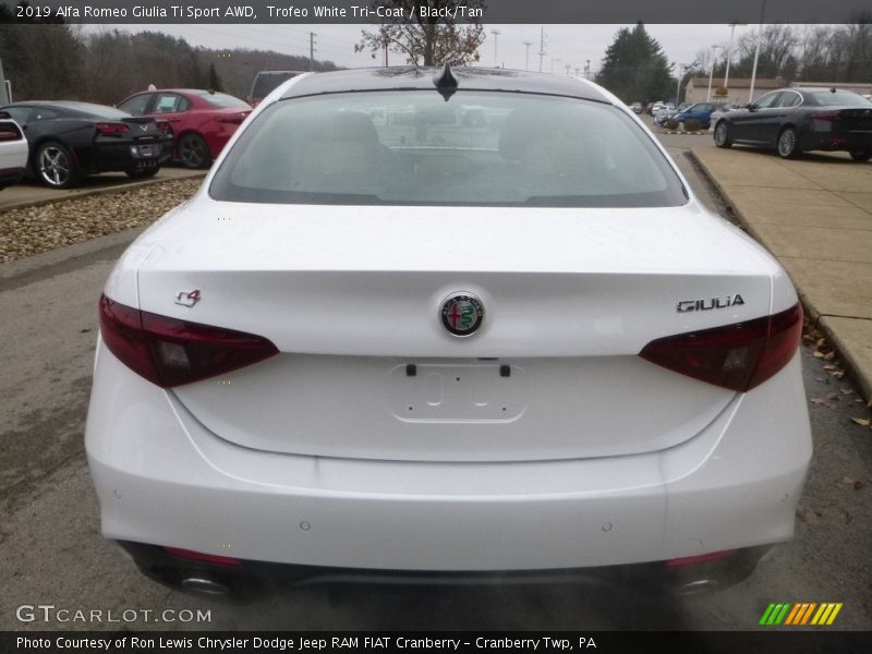 Trofeo White Tri-Coat / Black/Tan 2019 Alfa Romeo Giulia Ti Sport AWD