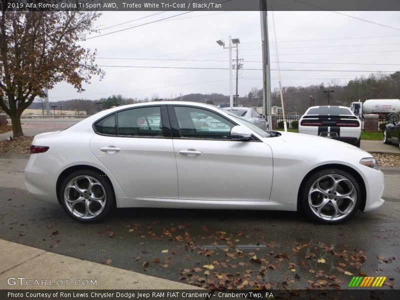 Trofeo White Tri-Coat / Black/Tan 2019 Alfa Romeo Giulia Ti Sport AWD