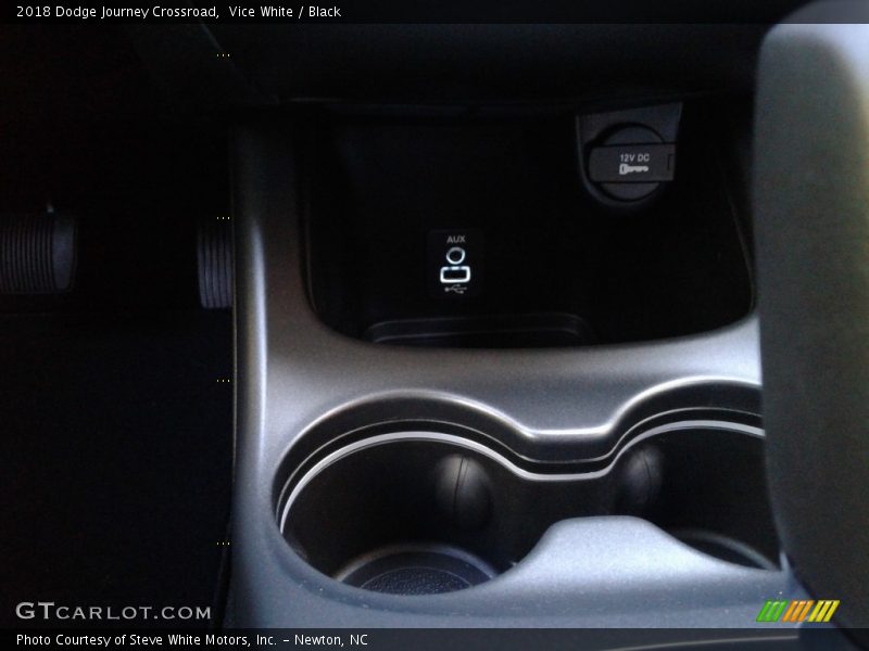 Vice White / Black 2018 Dodge Journey Crossroad