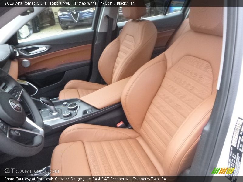  2019 Giulia Ti Sport AWD Black/Tan Interior