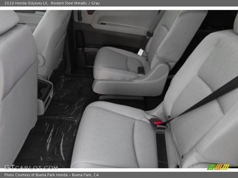 Modern Steel Metallic / Gray 2019 Honda Odyssey LX