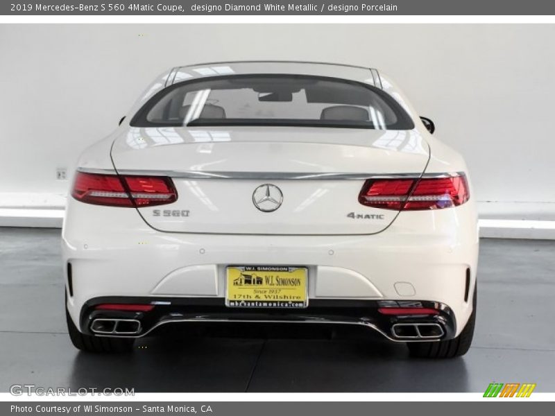 designo Diamond White Metallic / designo Porcelain 2019 Mercedes-Benz S 560 4Matic Coupe