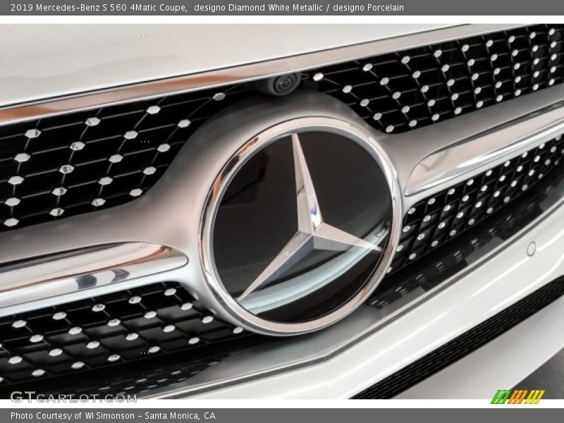 designo Diamond White Metallic / designo Porcelain 2019 Mercedes-Benz S 560 4Matic Coupe