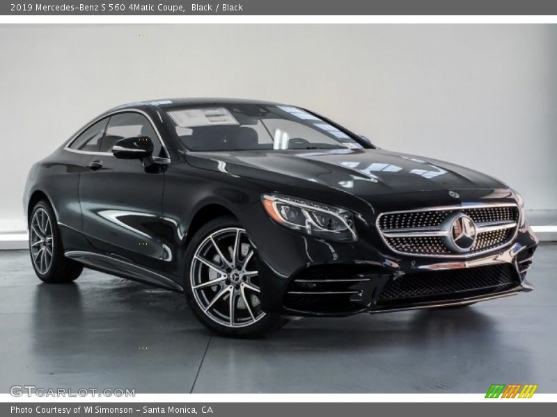 Front 3/4 View of 2019 S 560 4Matic Coupe