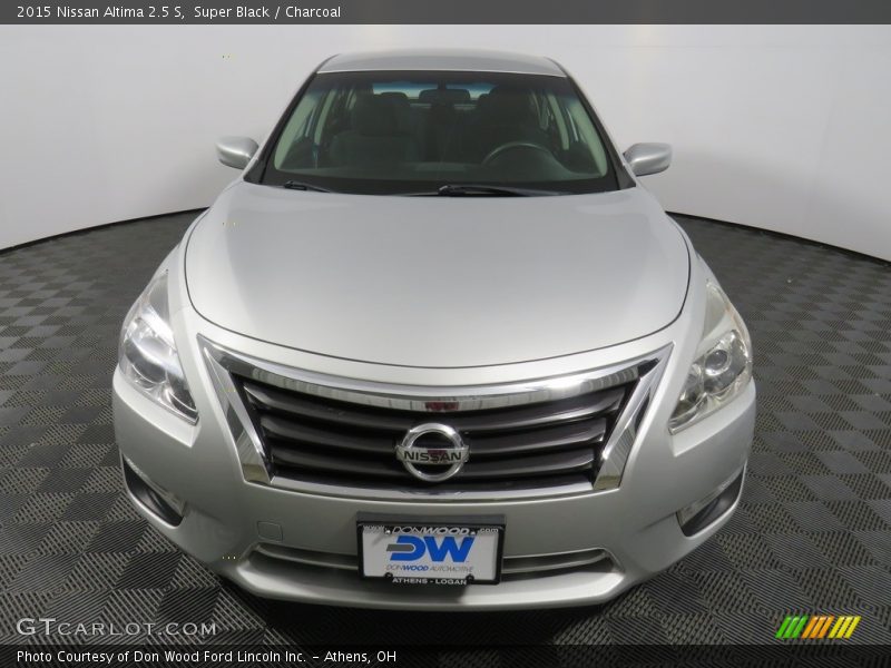 Super Black / Charcoal 2015 Nissan Altima 2.5 S