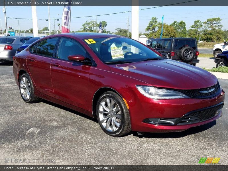 Velvet Red Pearl / Black 2015 Chrysler 200 S