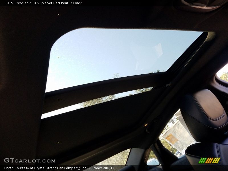 Velvet Red Pearl / Black 2015 Chrysler 200 S