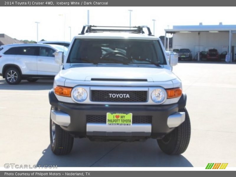 Iceberg White / Dark Charcoal 2014 Toyota FJ Cruiser 4WD