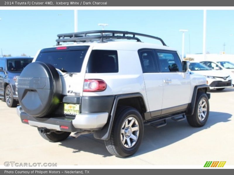 Iceberg White / Dark Charcoal 2014 Toyota FJ Cruiser 4WD