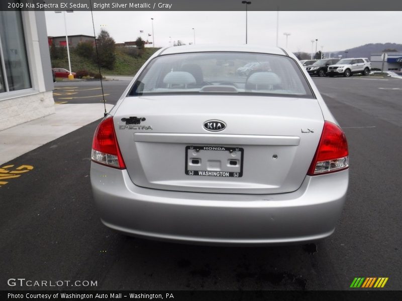 Bright Silver Metallic / Gray 2009 Kia Spectra EX Sedan