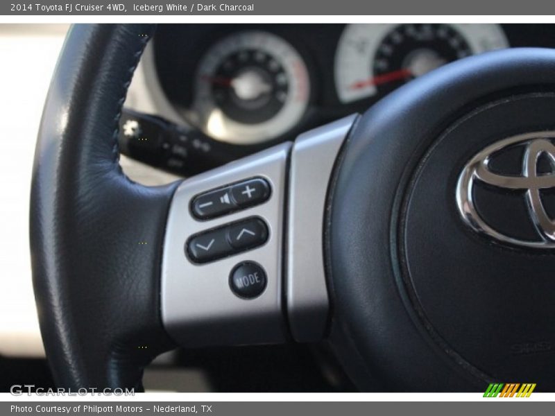 Iceberg White / Dark Charcoal 2014 Toyota FJ Cruiser 4WD