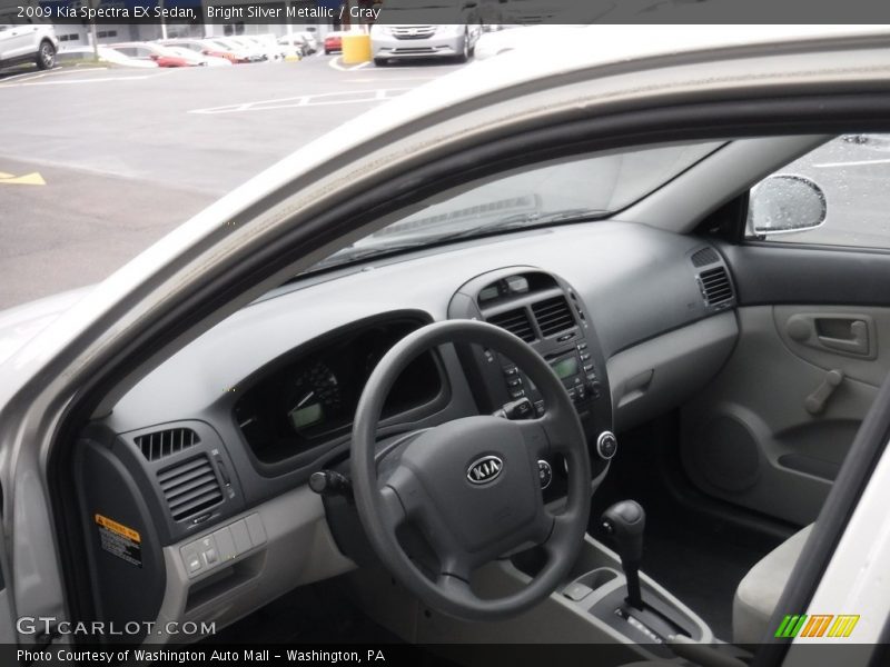 Bright Silver Metallic / Gray 2009 Kia Spectra EX Sedan