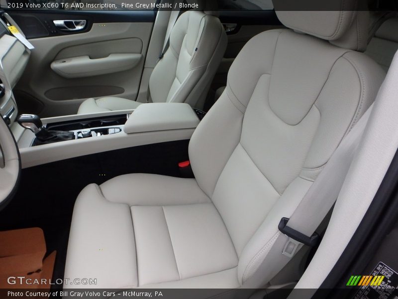 Front Seat of 2019 XC60 T6 AWD Inscription