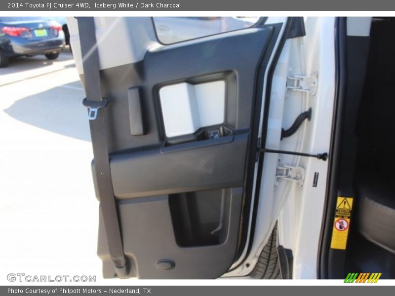 Iceberg White / Dark Charcoal 2014 Toyota FJ Cruiser 4WD