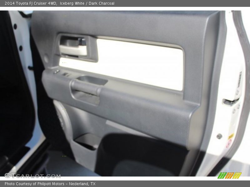 Iceberg White / Dark Charcoal 2014 Toyota FJ Cruiser 4WD
