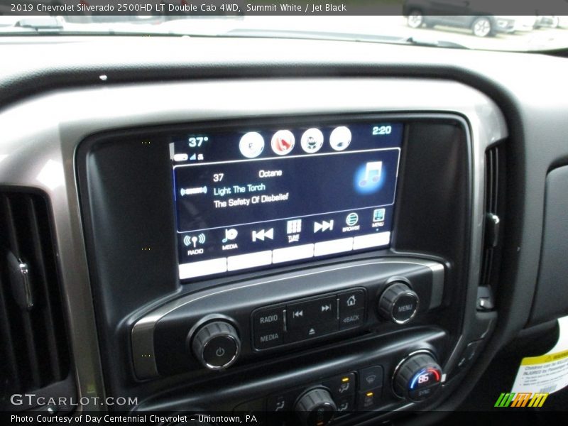 Summit White / Jet Black 2019 Chevrolet Silverado 2500HD LT Double Cab 4WD