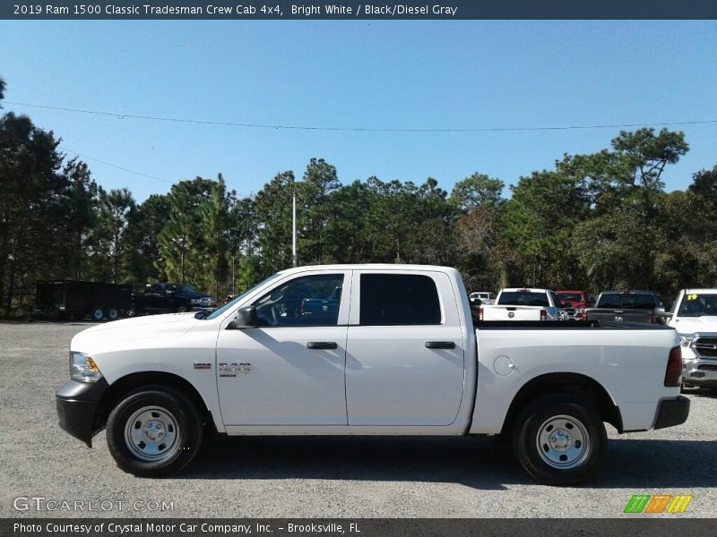 Bright White / Black/Diesel Gray 2019 Ram 1500 Classic Tradesman Crew Cab 4x4