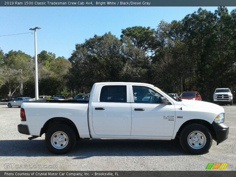 Bright White / Black/Diesel Gray 2019 Ram 1500 Classic Tradesman Crew Cab 4x4