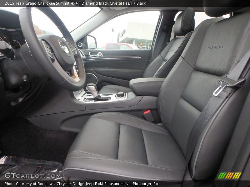 Front Seat of 2019 Grand Cherokee Summit 4x4