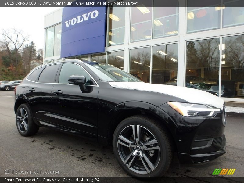 Onyx Black Metallic / Maroon Brown 2019 Volvo XC60 T5 AWD Momentum