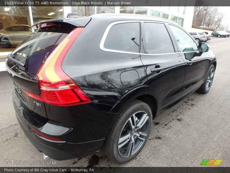 Onyx Black Metallic / Maroon Brown 2019 Volvo XC60 T5 AWD Momentum