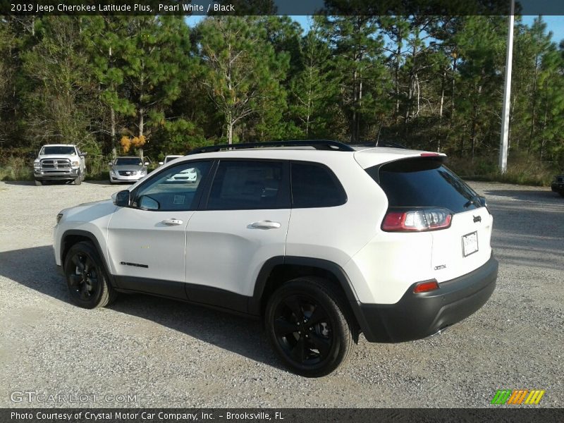 Pearl White / Black 2019 Jeep Cherokee Latitude Plus
