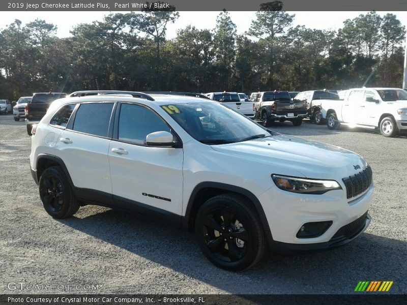  2019 Cherokee Latitude Plus Pearl White