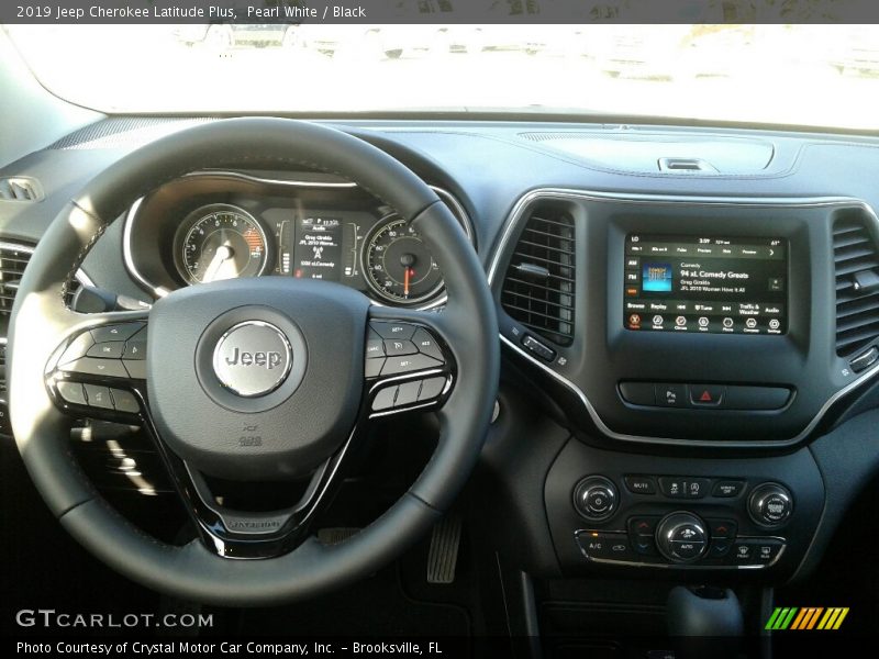 Pearl White / Black 2019 Jeep Cherokee Latitude Plus