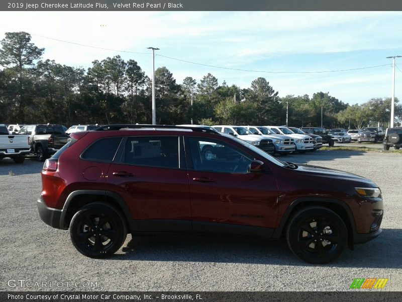 Velvet Red Pearl / Black 2019 Jeep Cherokee Latitude Plus