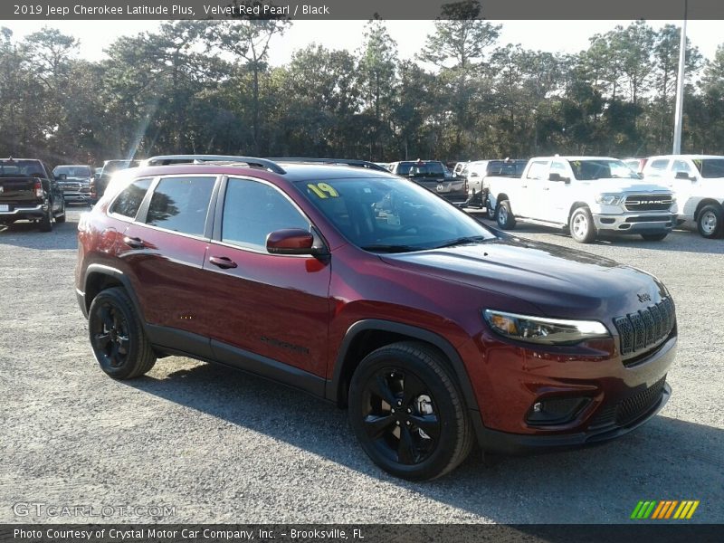 Velvet Red Pearl / Black 2019 Jeep Cherokee Latitude Plus