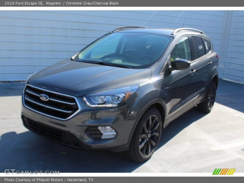 Magnetic / Chromite Gray/Charcoal Black 2019 Ford Escape SE