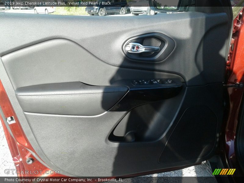 Velvet Red Pearl / Black 2019 Jeep Cherokee Latitude Plus