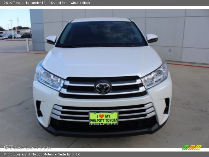 Blizzard Pearl White / Black 2019 Toyota Highlander LE