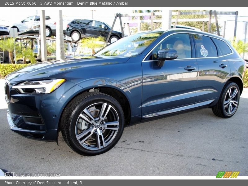 Denim Blue Metallic / Amber 2019 Volvo XC60 T5 AWD Momentum