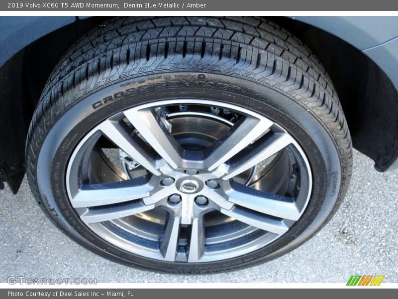 Denim Blue Metallic / Amber 2019 Volvo XC60 T5 AWD Momentum