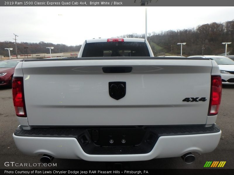 Bright White / Black 2019 Ram 1500 Classic Express Quad Cab 4x4