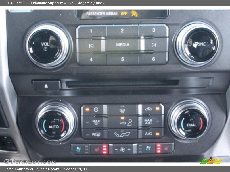 Magnetic / Black 2018 Ford F150 Platinum SuperCrew 4x4