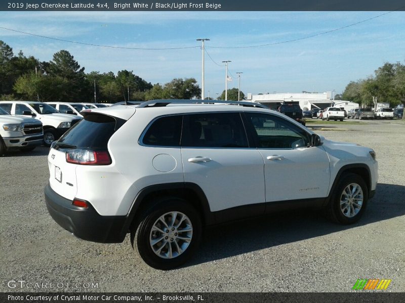 Bright White / Black/Light Frost Beige 2019 Jeep Cherokee Latitude 4x4