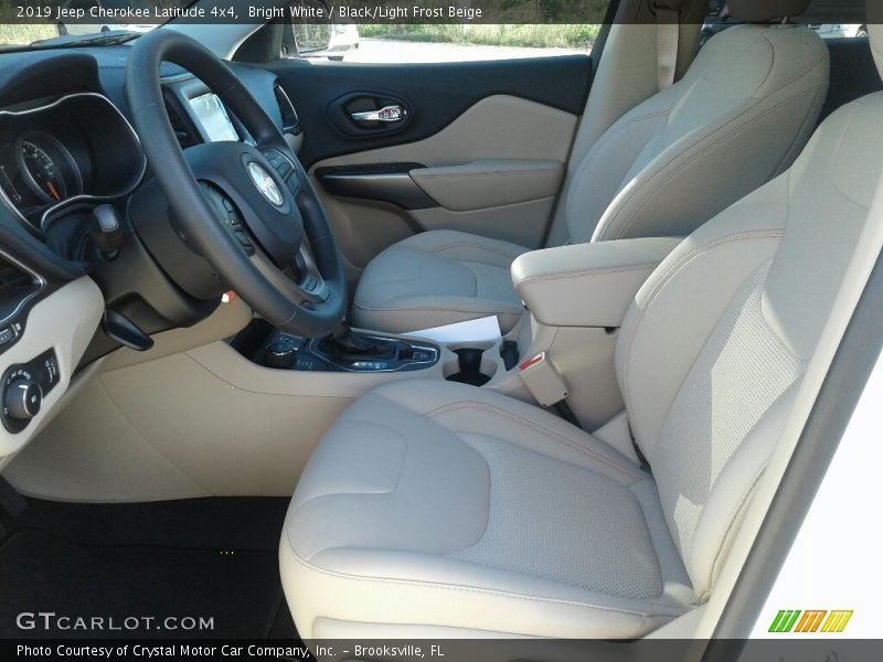 Bright White / Black/Light Frost Beige 2019 Jeep Cherokee Latitude 4x4