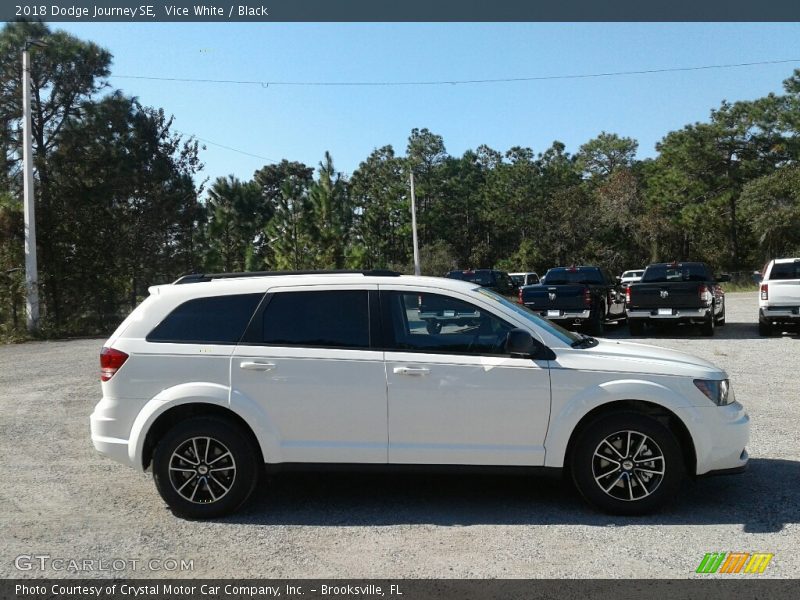 Vice White / Black 2018 Dodge Journey SE