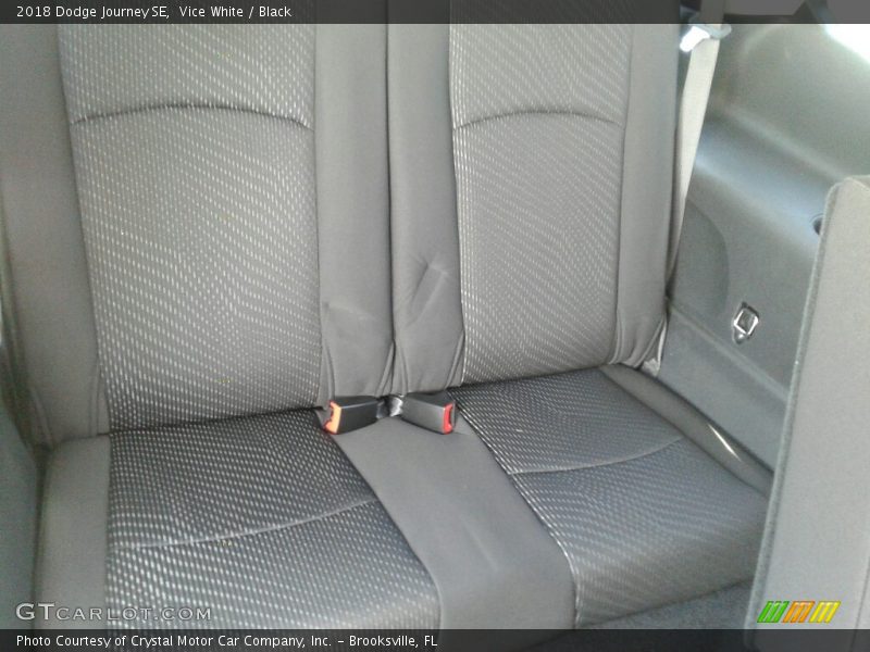 Vice White / Black 2018 Dodge Journey SE