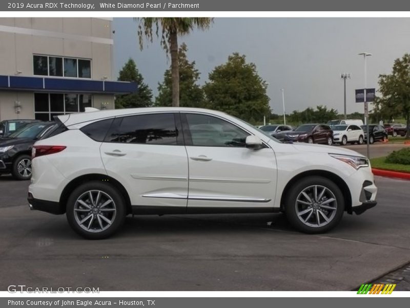 White Diamond Pearl / Parchment 2019 Acura RDX Technology