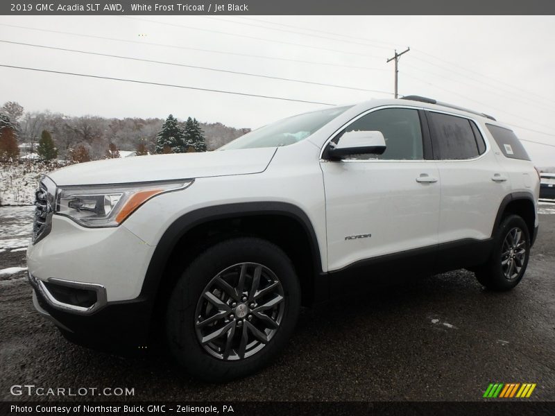 Front 3/4 View of 2019 Acadia SLT AWD