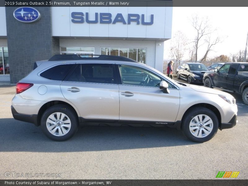 Tungsten Metallic / Warm Ivory 2019 Subaru Outback 2.5i Premium