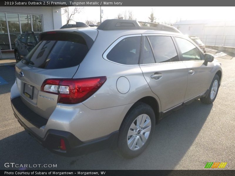 Tungsten Metallic / Warm Ivory 2019 Subaru Outback 2.5i Premium