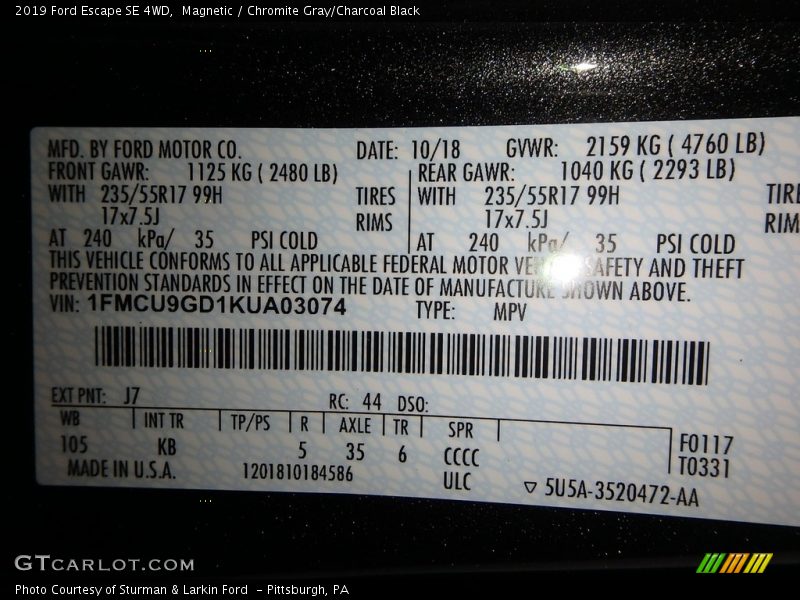 Magnetic / Chromite Gray/Charcoal Black 2019 Ford Escape SE 4WD