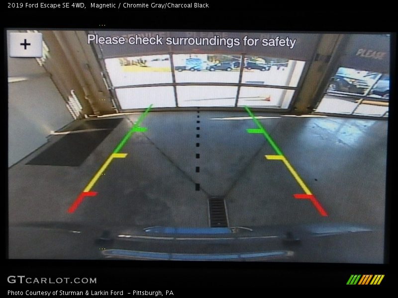 Magnetic / Chromite Gray/Charcoal Black 2019 Ford Escape SE 4WD